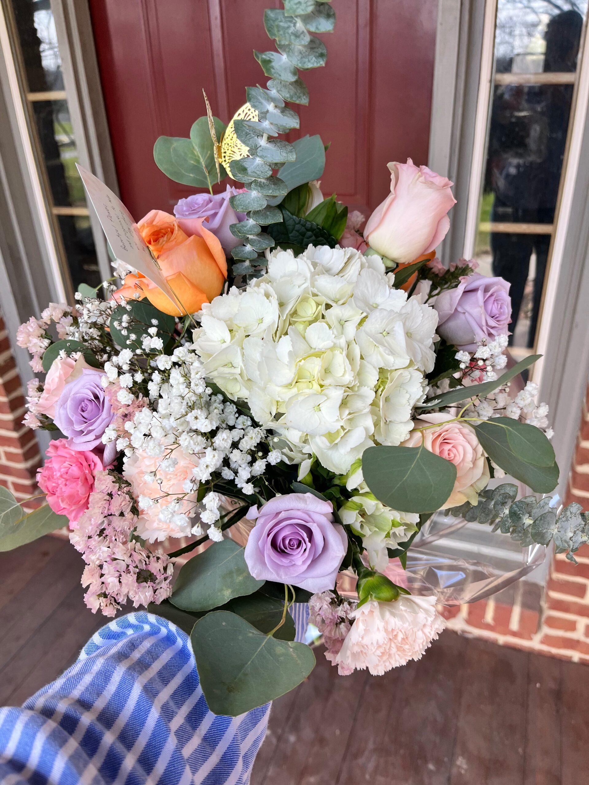 Mixed Flower Bouquet – Seasonal Designer’s Choice - Image 7