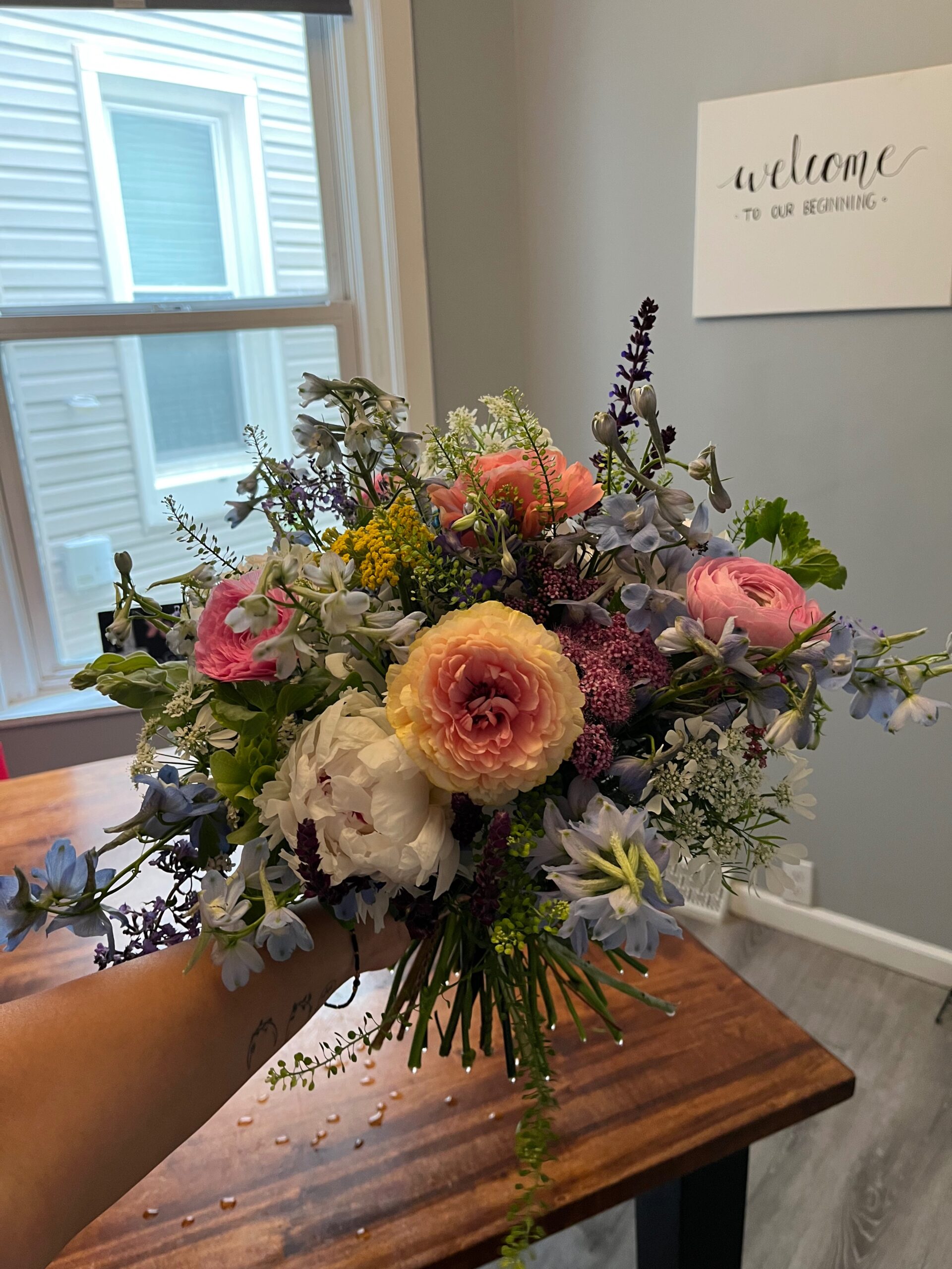Mixed Flower Bouquet – Seasonal Designer’s Choice - Image 9